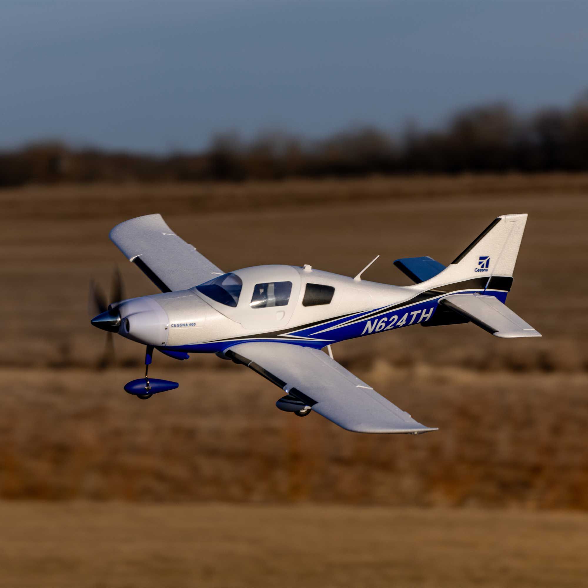 Tower Hobbies Cessna 400 1.1m PNP | Tower Hobbies
