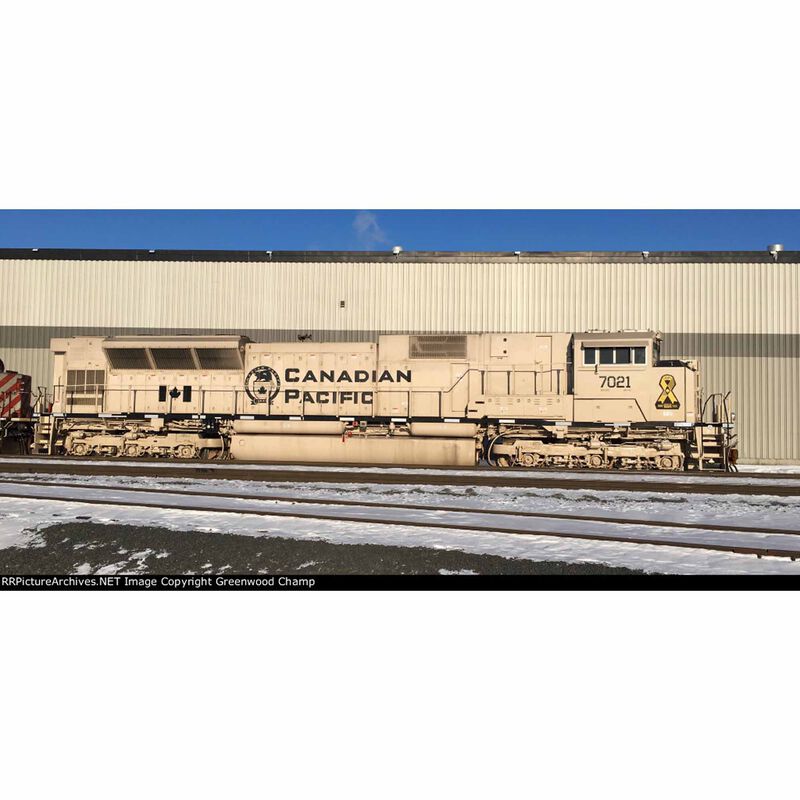 Kato USA, Inc. N SD70ACu CP Military Heritage #7021 (BIEGE) w/ DCC
