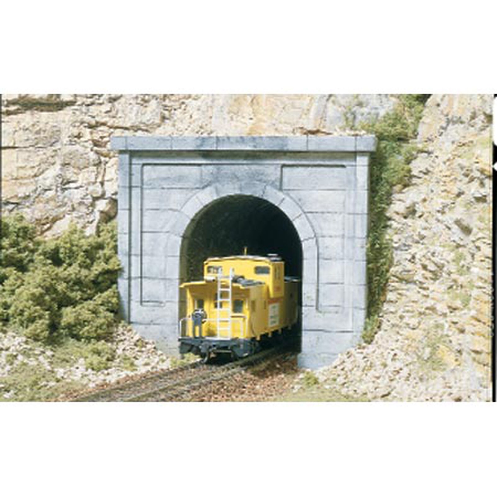 HO Single Tunnel Portal, Concrete