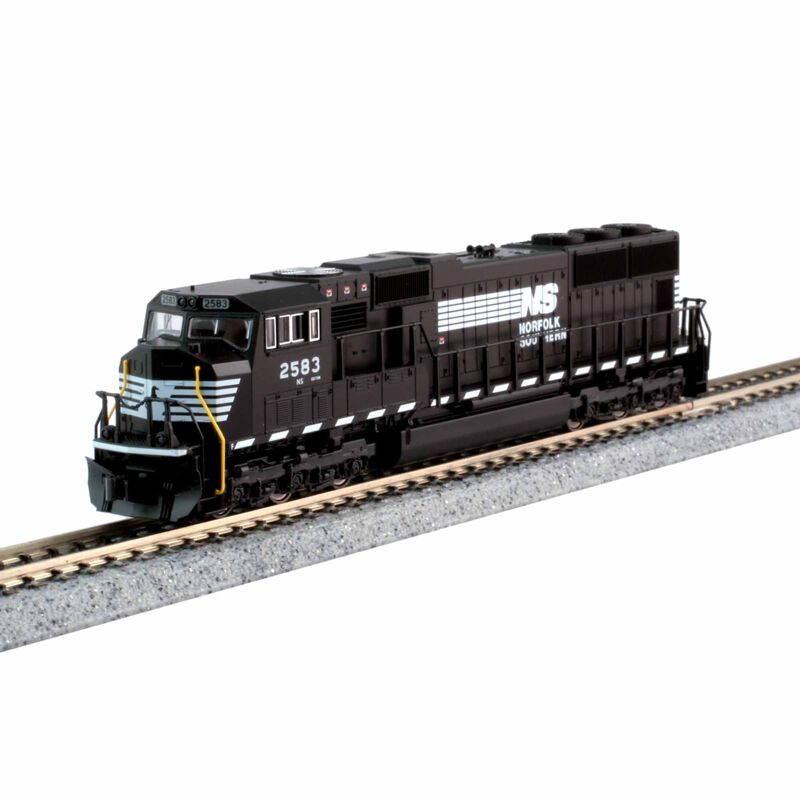 N SD70M Locomotive, Flat Radiator NS #2581 with Sound