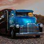 1/10 Custom 1953 Chevrolet Cab Over Engine Hauler RTR, Metallic Blue