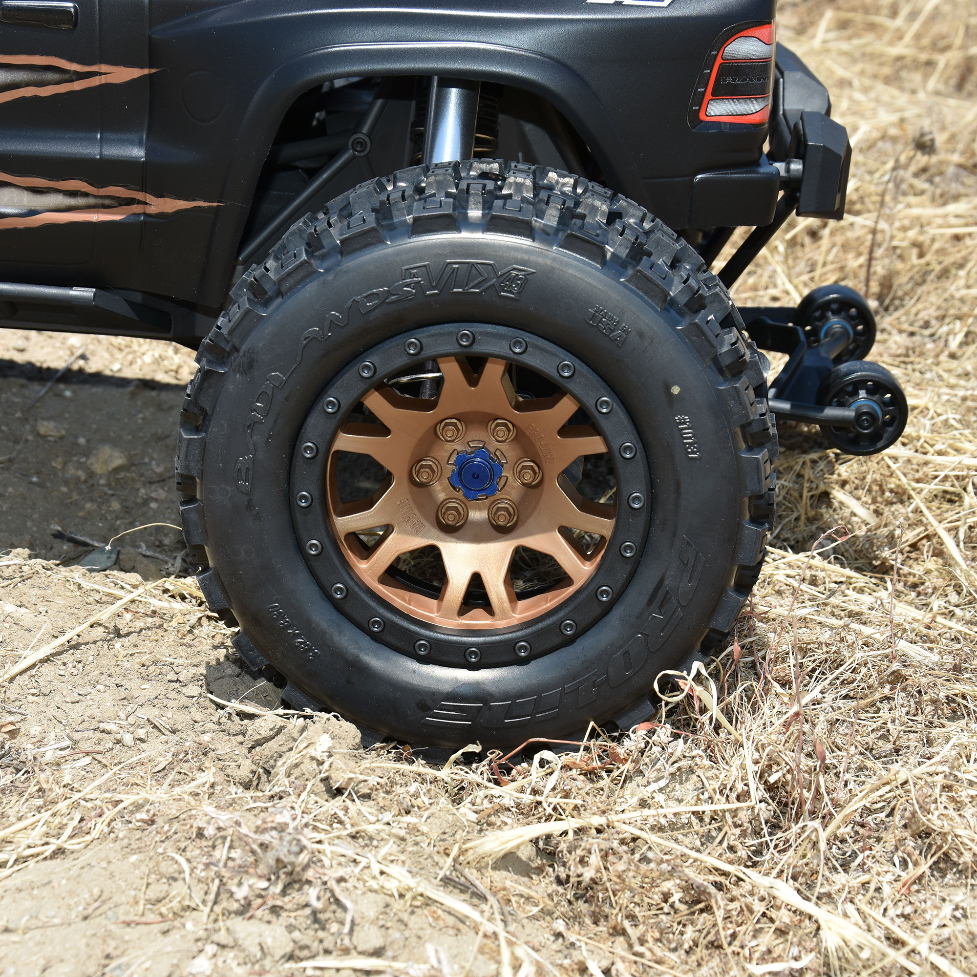 PROLINE BADLANDS MX43 &アルミホイール セットX-MAXX Pro-Line Racing