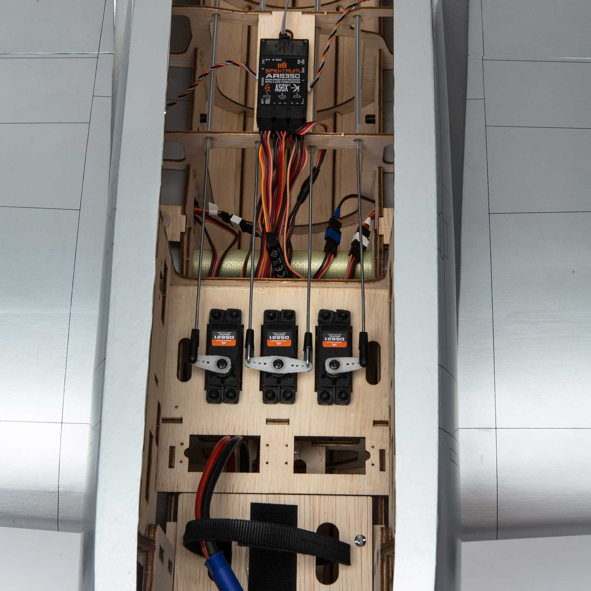 Hangar 9 P-47D Thunderbolt 20cc ARF with E-flite Electric Retract