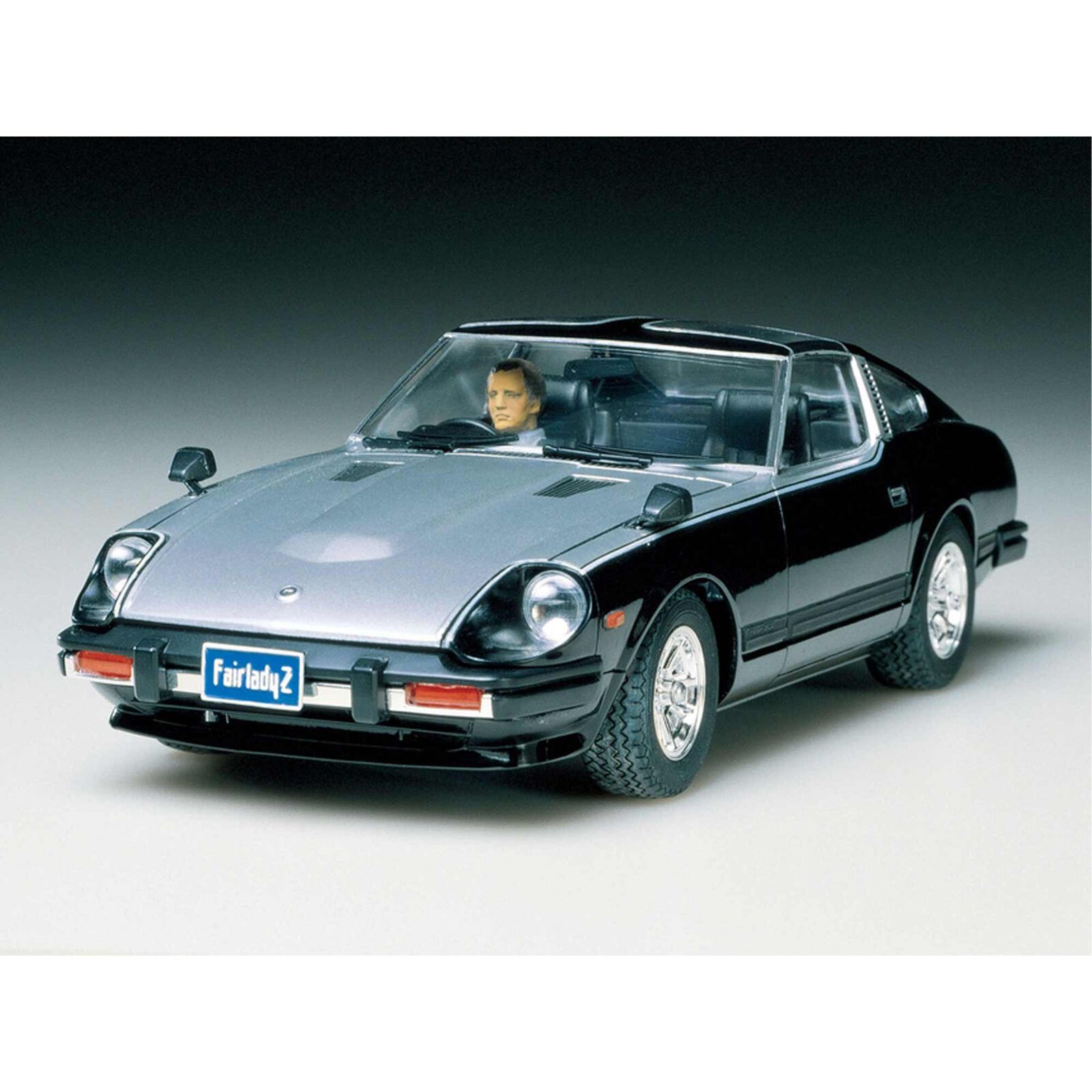 1/24 Nissan Fairlady 280Z with T-Bar Roof