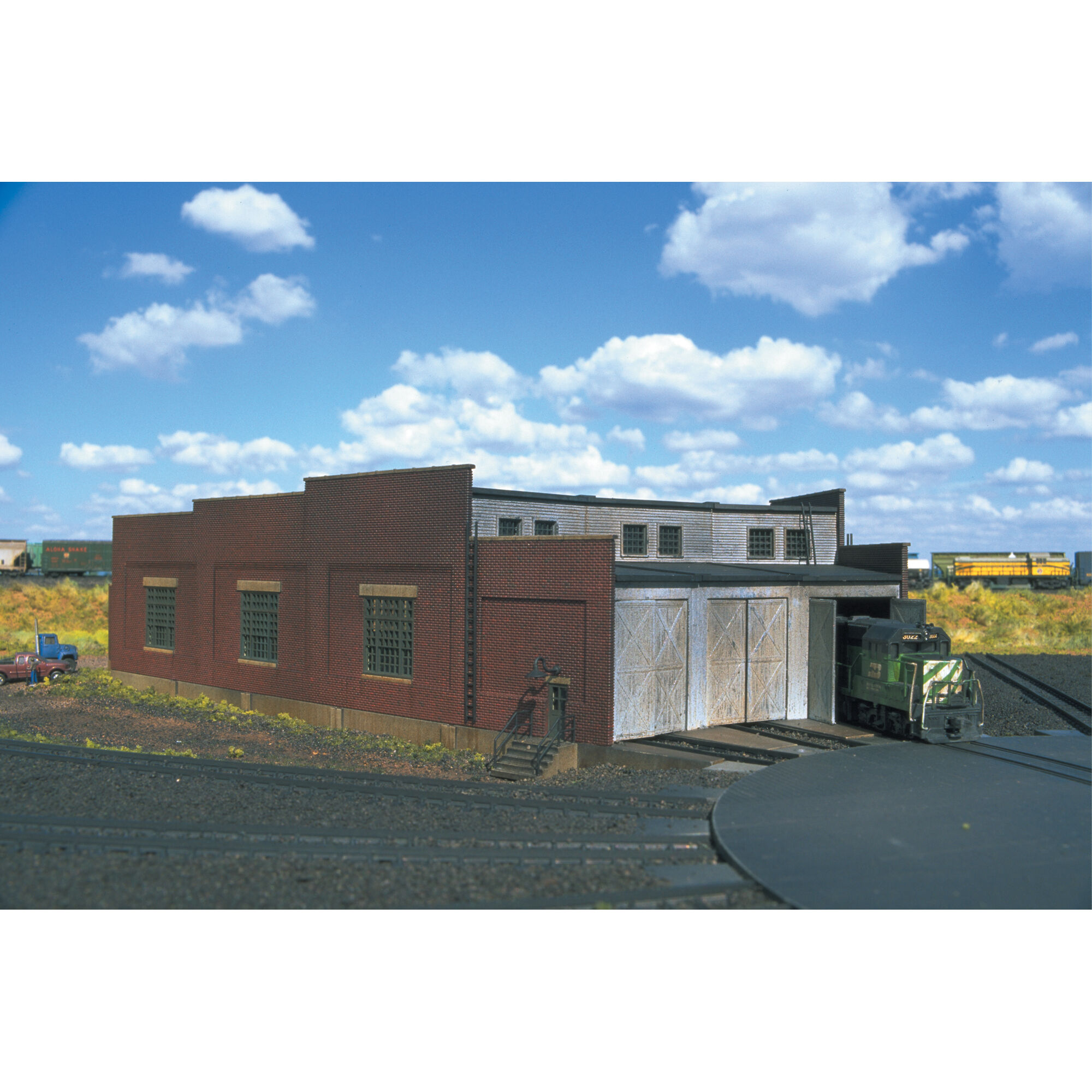 Atlas Model Railroad N KIT 3-Stall Roundhouse | Tower Hobbies