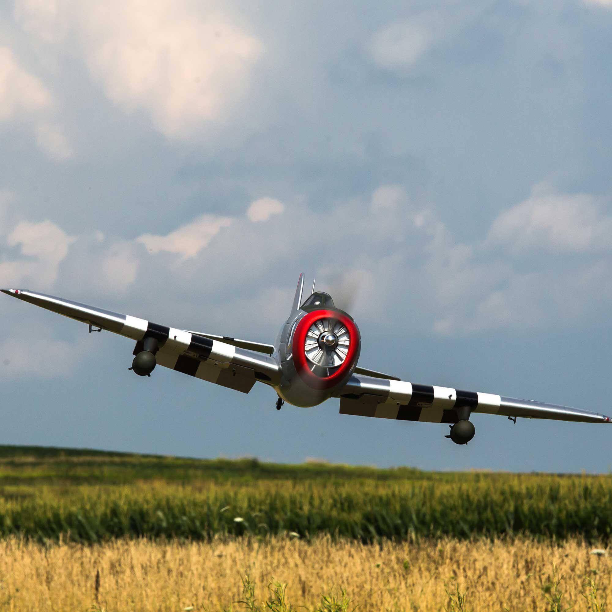 Hangar 9 P-47D Thunderbolt 20cc ARF with E-flite Electric Retract