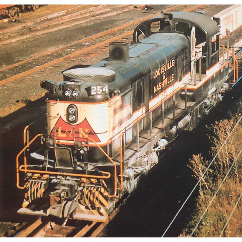 HO RS3 w DCC & Sound L&N #220