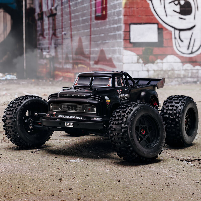 1/8 NOTORIOUS 6S 4X4 RTR Brushless Stunt Truck, Black