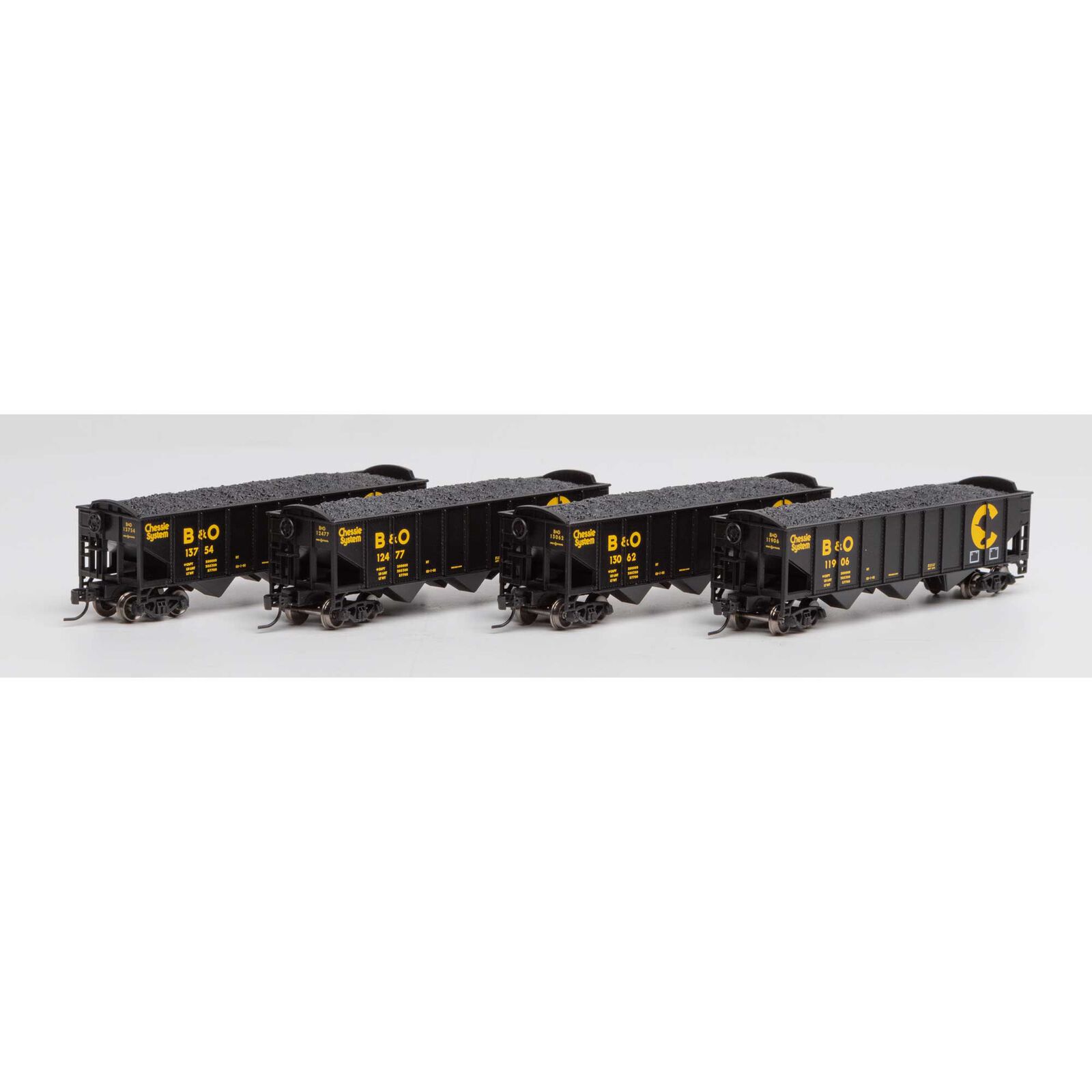 N 40' 3-Bay Ribbed Hopper with Load, B&O #2 (4)