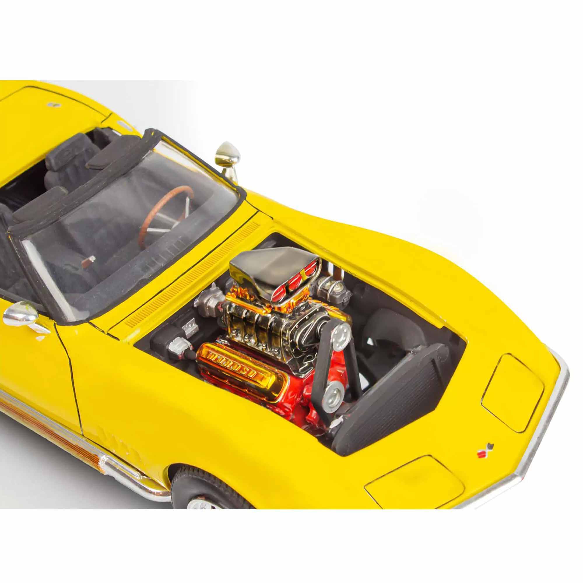 1968 Chevrolet Corvette ミニカー AMT 1968 Chevy Corvette Custom 1:25 Scale Model Kit | Auto World Store
