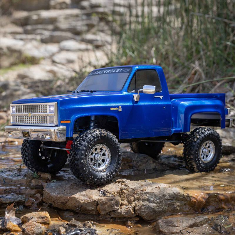1/10 SCX10 III Base Camp 1982 Chevrolet K10 4X4 RTR Brushed Rock Crawler, Blue