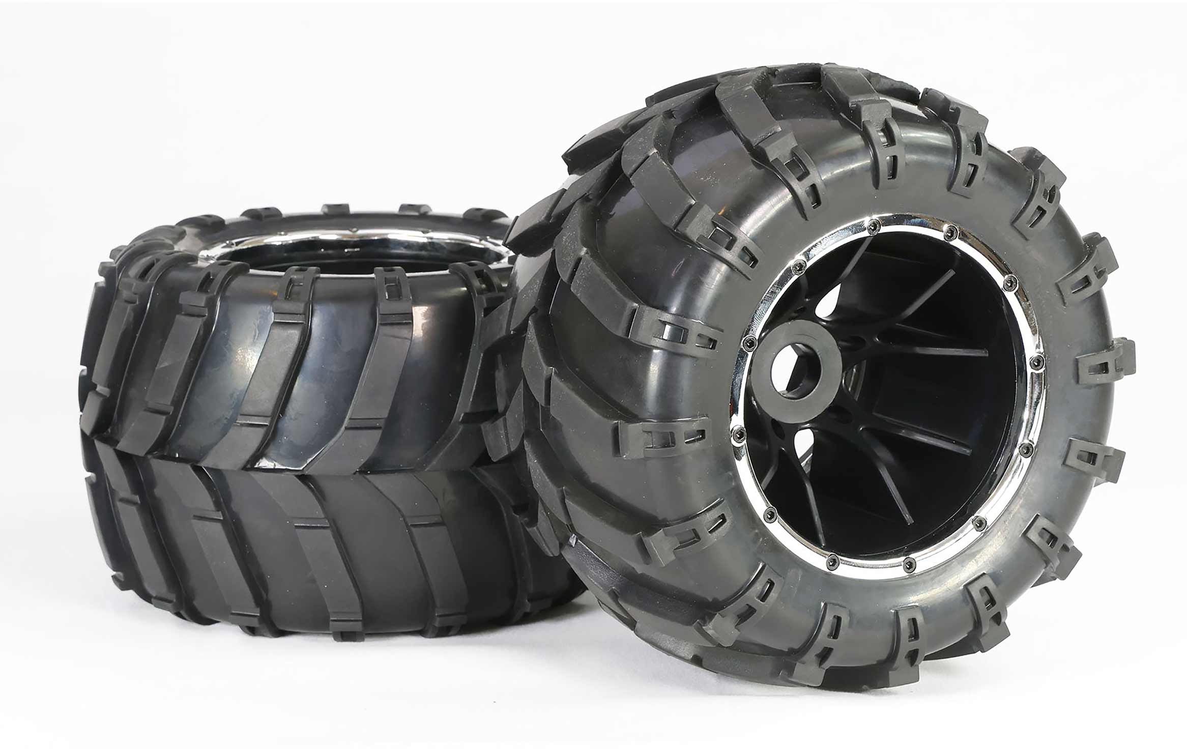Chevron Style Tires and Beadlock Wheels
