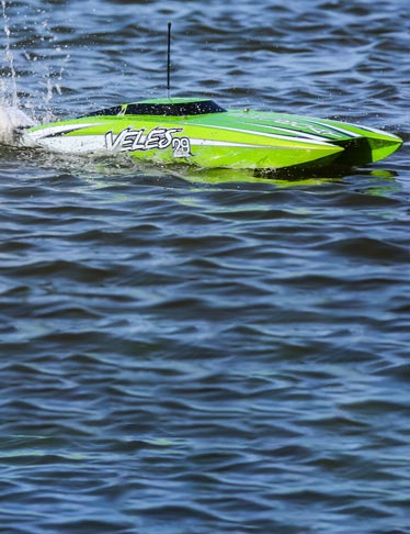 Pro Boat Veles 29" Catamaran Brushless RTR
